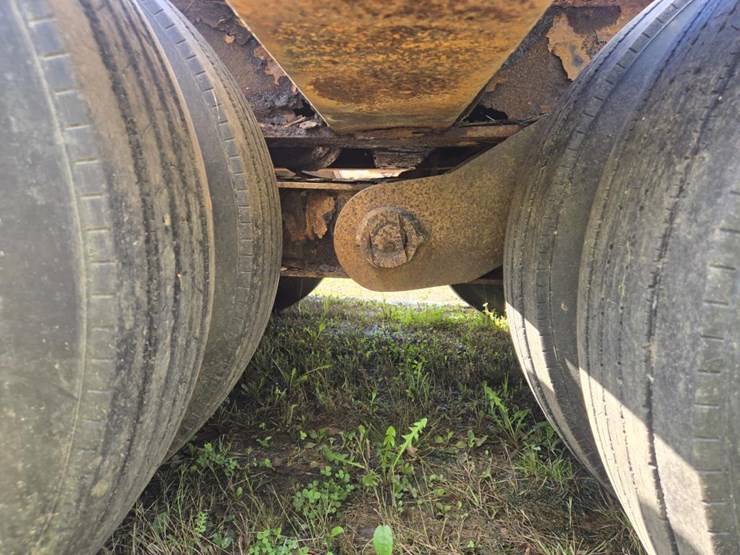 #1767-•-1978-hvyhl-43’-tri-axle-lowboy-image-17