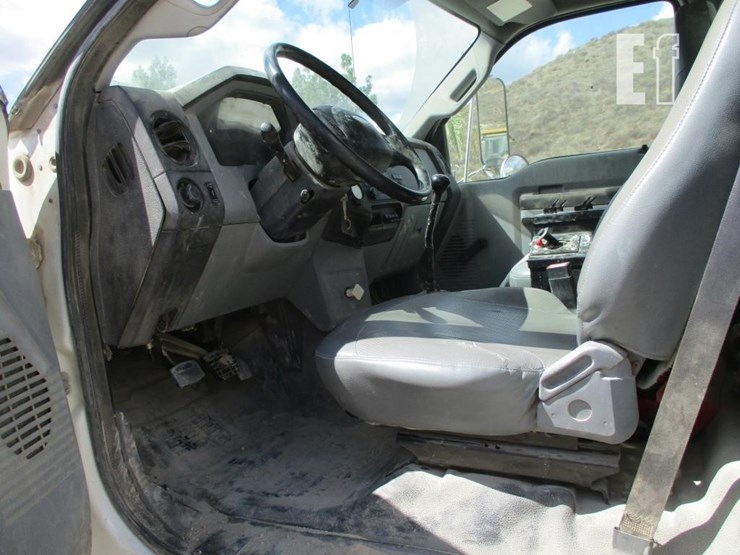 2011-ford-f750-xl-image-7