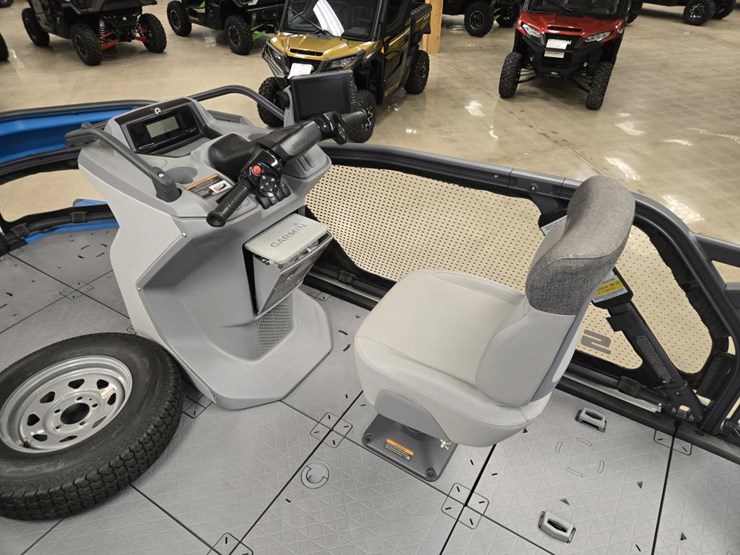 #1787-•-sea-doo-switch-boat-image-22