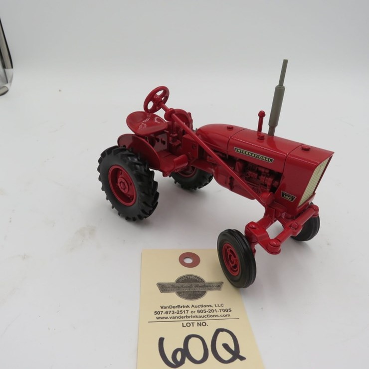 1988 50th Anniversary Farmall 140 Toy Tractor