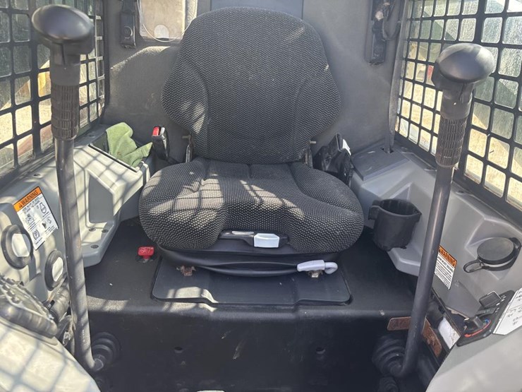 2019-bobcat-t650-image-38