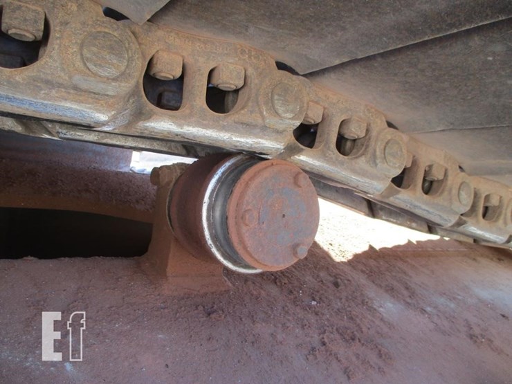 2014-komatsu-pc390-lc-10-image-21