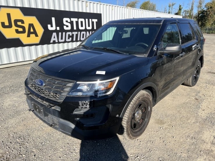 2017-ford-explorer-image-1