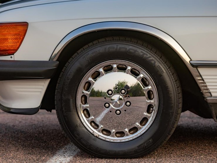 #2279-•-1988-mercedes-benz-500-class-560-sl-roadster-image-28