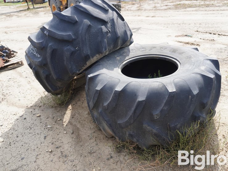 28l-26-tires-image-4