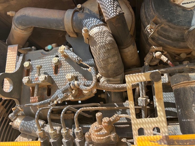 2005-komatsu-d39px-21-image-12