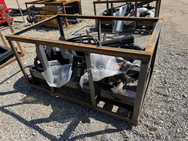 #151-•-mower-king-skid-steer-loader-w/-2-augers-image-3