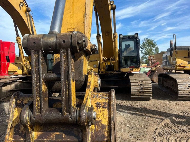 caterpillar-345b-image-11