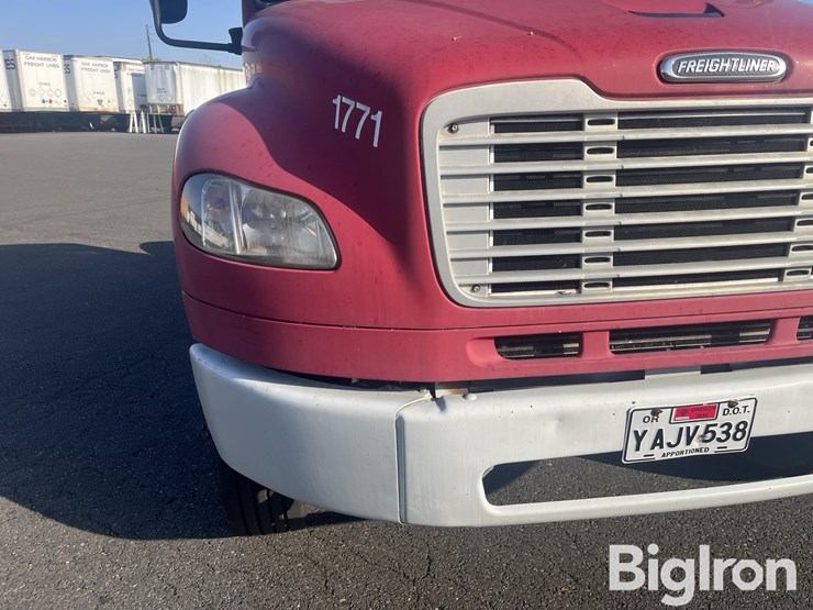 2006-freightliner-m2-truck-tractor-image-9