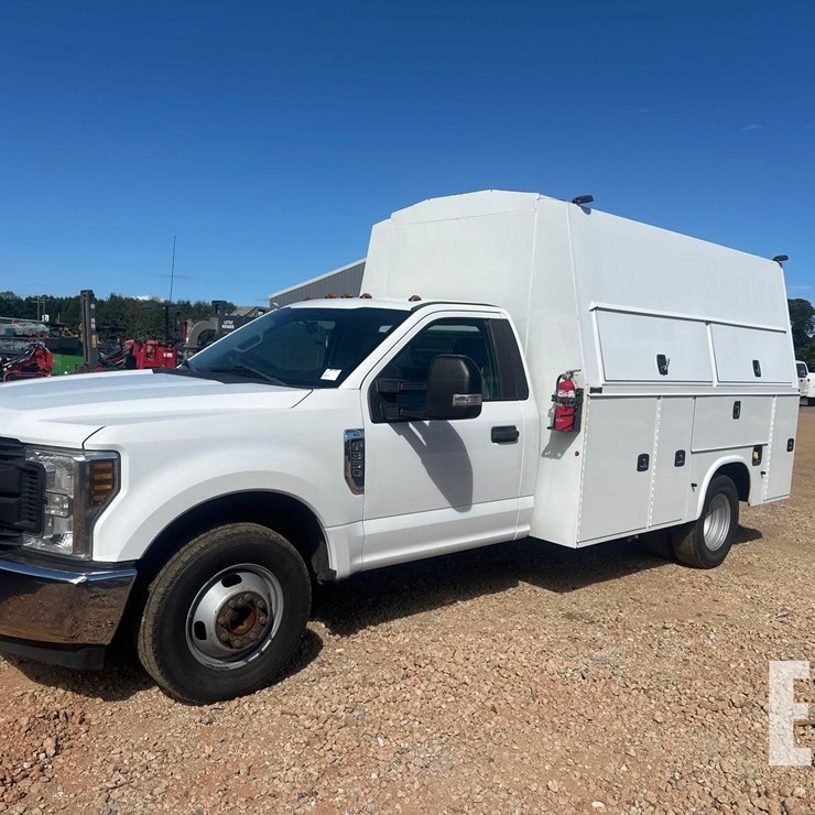 2018 FORD F350 XL