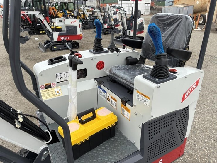 2025-bttl-et15h-6-hydraulic-excavator-image-14