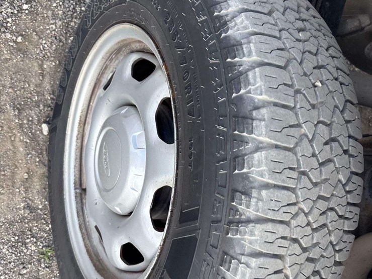 2013-ford-f150-image-21
