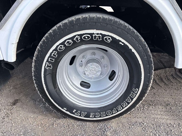 2011-ford-f350-image-36