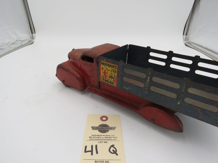 dinky-toys-gardner's-truck-image-5