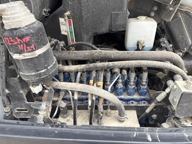 2019-bobcat-e85-image-17