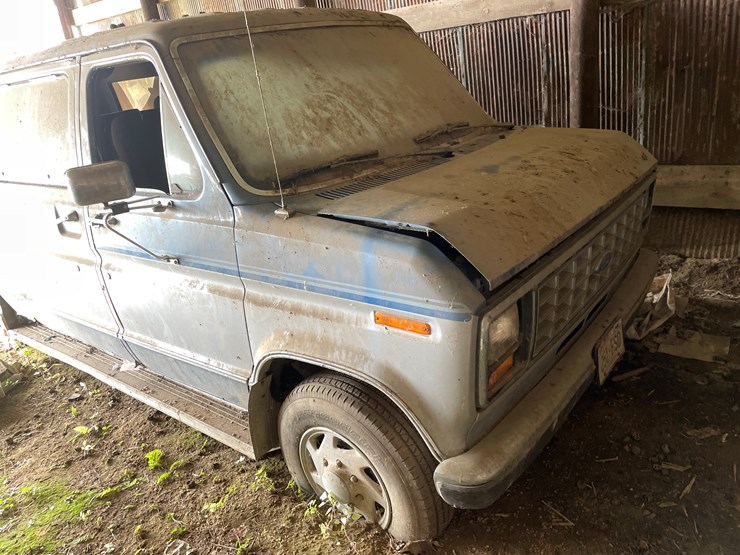 #4481-•-1991-ford-econoline-van-(title-in-delay)-image-2