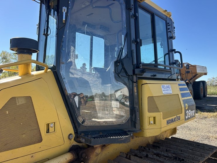 2014-komatsu-d39px-image-12
