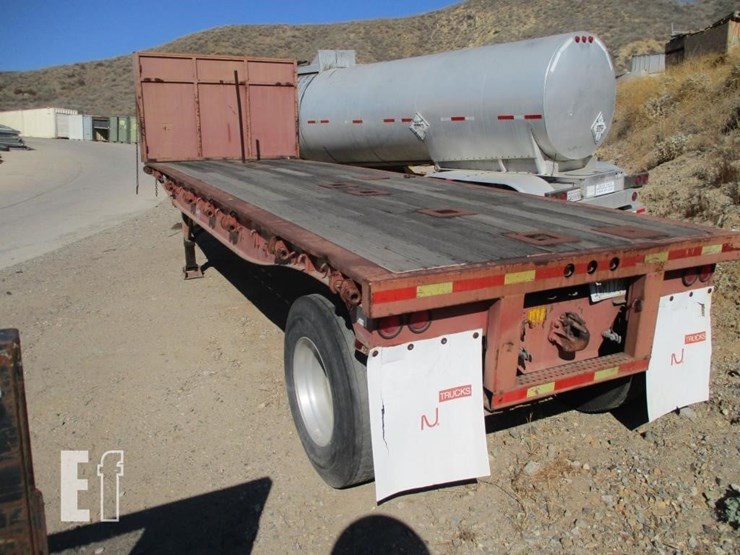 2000-utility-flatbed-image-2