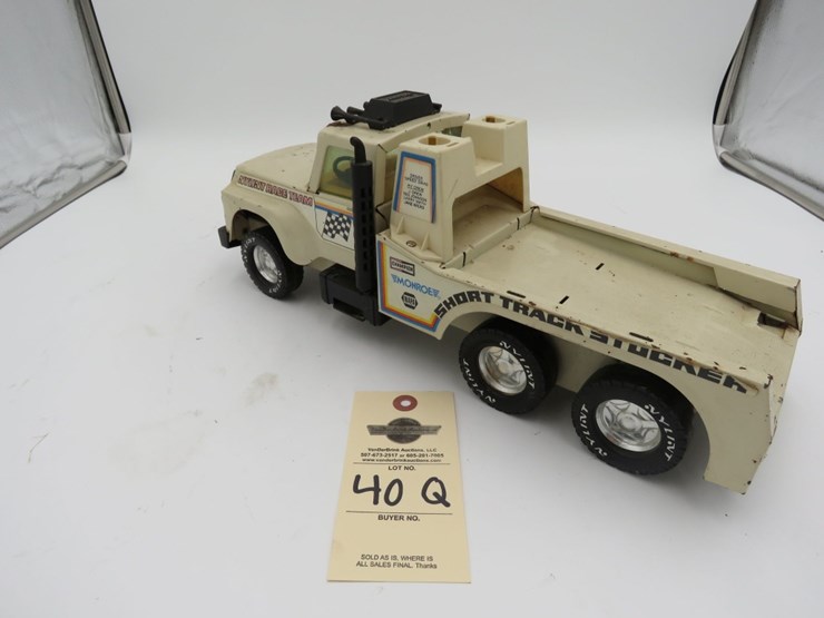 nylint-race-team-short-track-stocker-truck-image-4