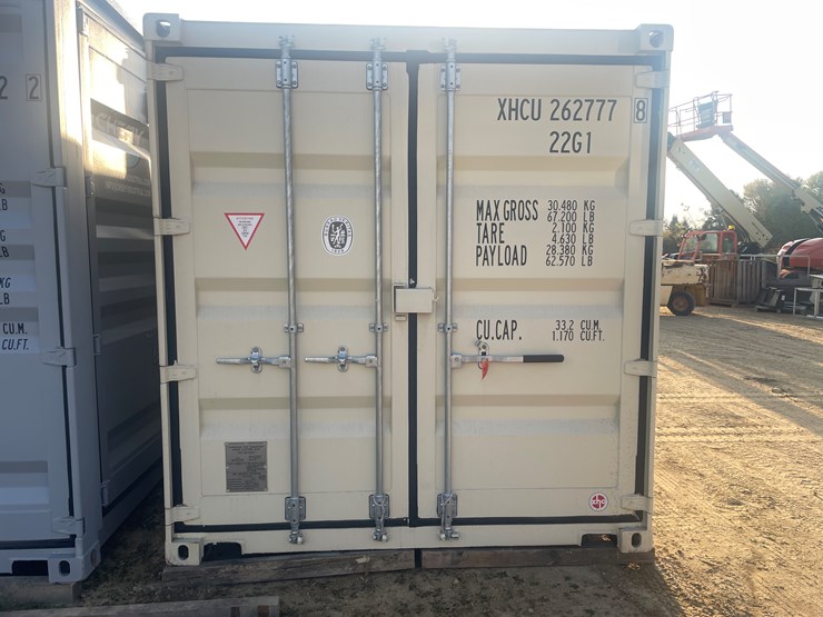#304-•-20'-shipping-container-image-6