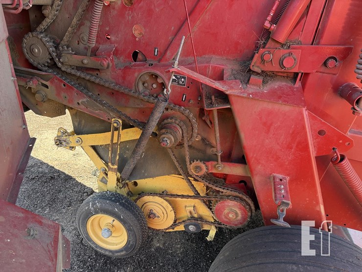 new-holland-688-image-14