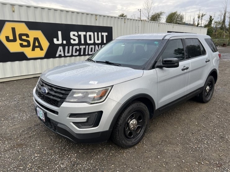 2017-ford-explorer-image-1