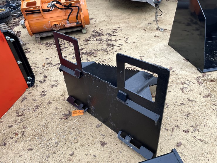 #2015-•-new-kc-40"-skid-steer-spade-bucket-image-4