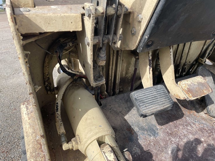 #8614-•-allis-chalmers-p50-forklift-(aps)-image-77