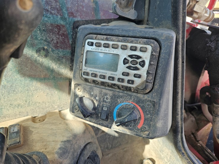 takeuchi-tl12v2-image-11