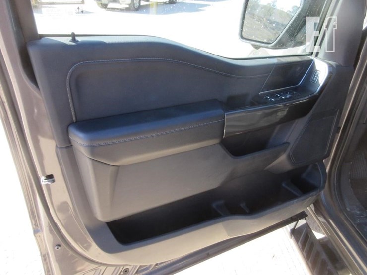 2022-ford-f150-image-11