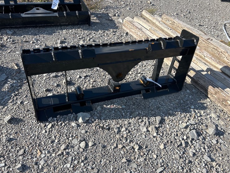 #33-•-skid-steer-pallet-fork-/-skid-steer-frame-image-2