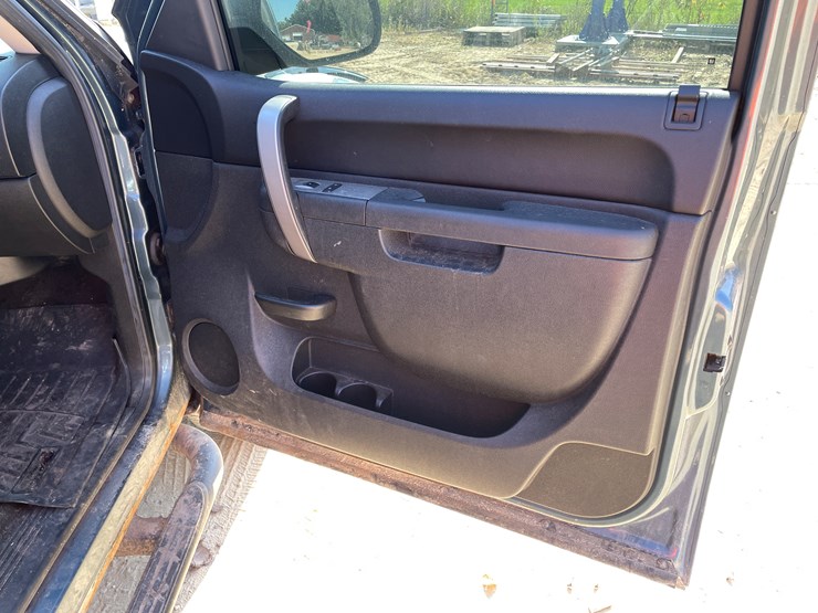 2010-chevrolet-silverado-1500-image-48