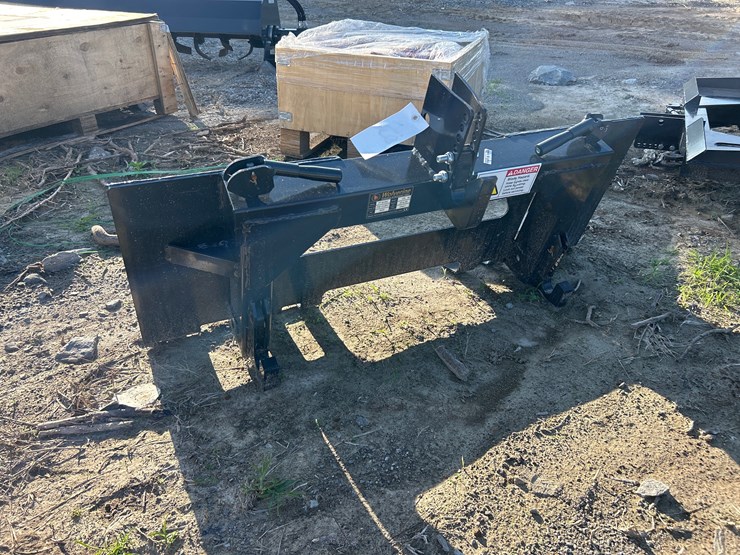 #43-•-skid-steer-to-3pt-quick-hitch-image-1