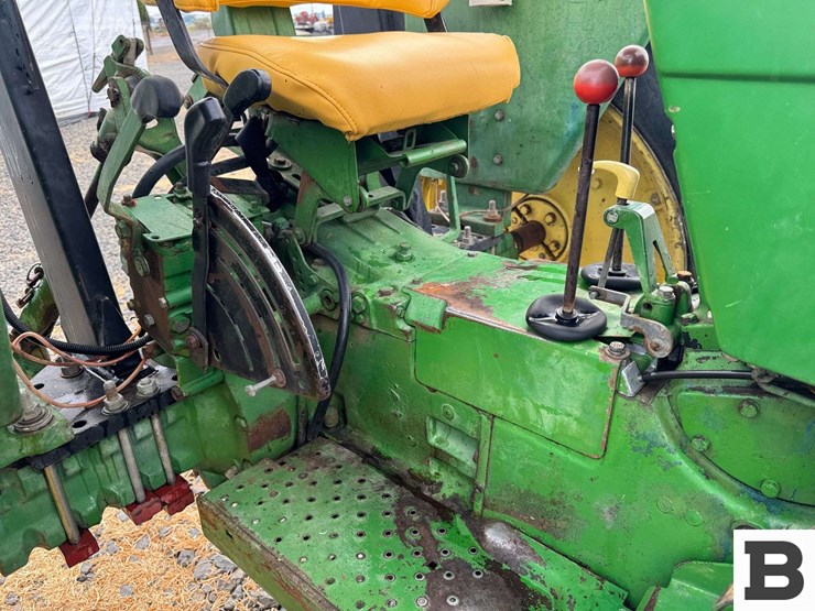 1976-john-deere-2640-image-50