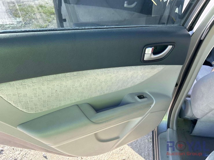 2007-hyundai-sonata-gls-sedan-image-21