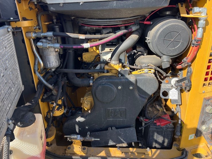 2021-caterpillar-299d3-xe-image-19