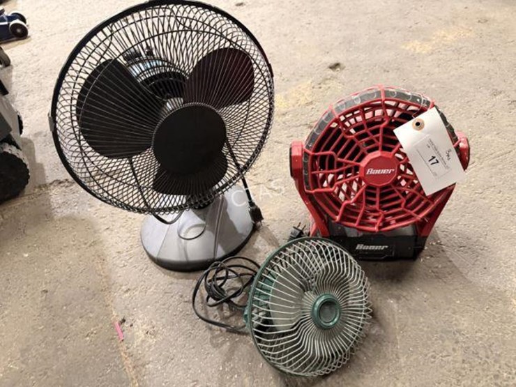 #17-•-bauer-battery-powered-fan-w/-desk-fan-&-fan-head-image-1