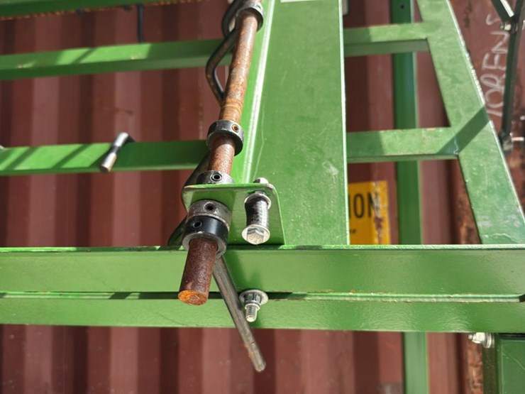 #108-•-2025-pallet-framing-table-image-9