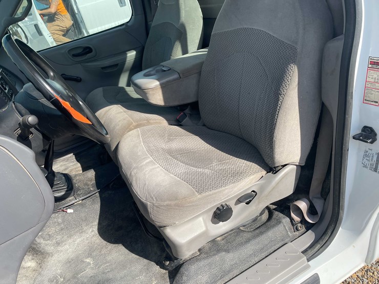 ford-f250-xl-image-50