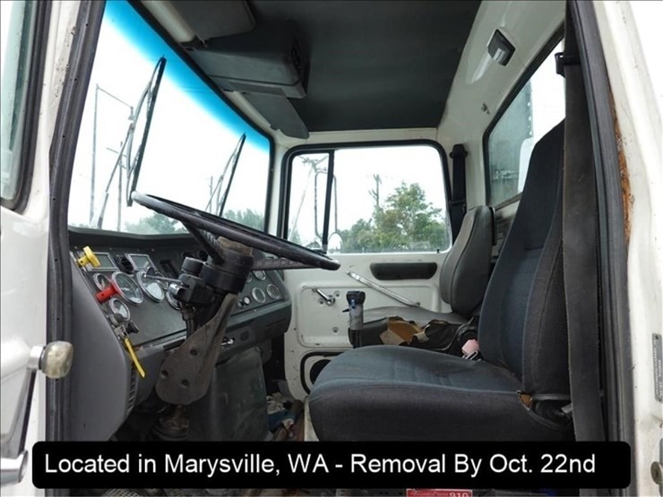 1990-ford-l9000-image-16