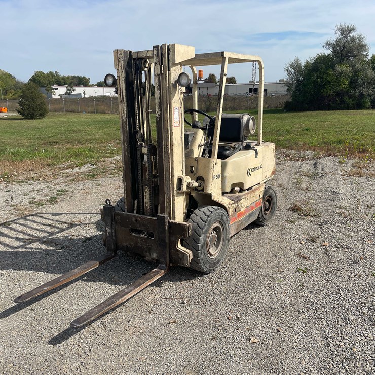 #8614 • Allis Chalmers P50 Forklift (APS)