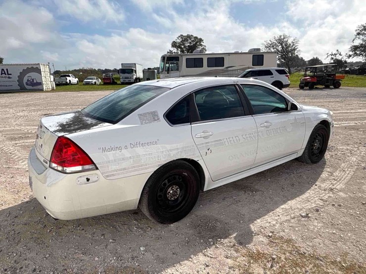 2012-chevrolet-impala-sedan-image-3