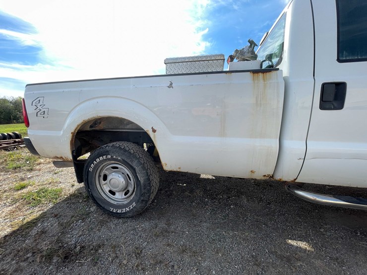 2011-ford-f250-xl-image-20