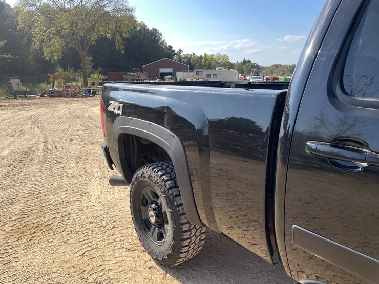 2008-chevrolet-silverado-image-22