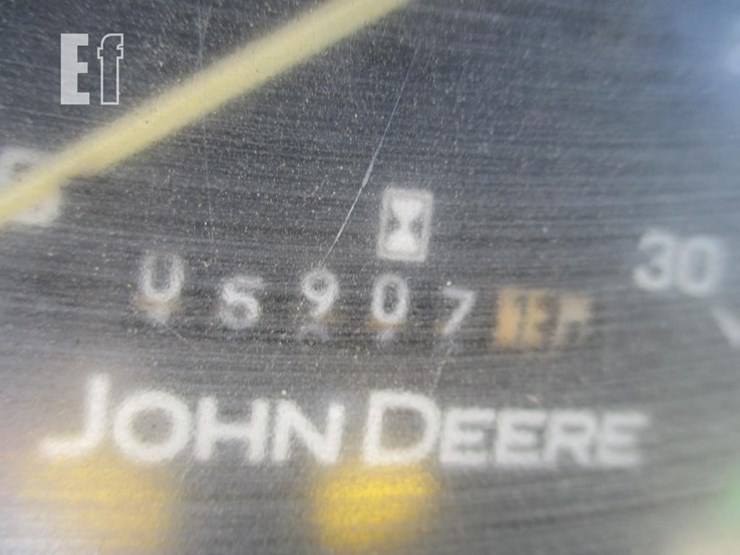2011-john-deere-5055d-image-22