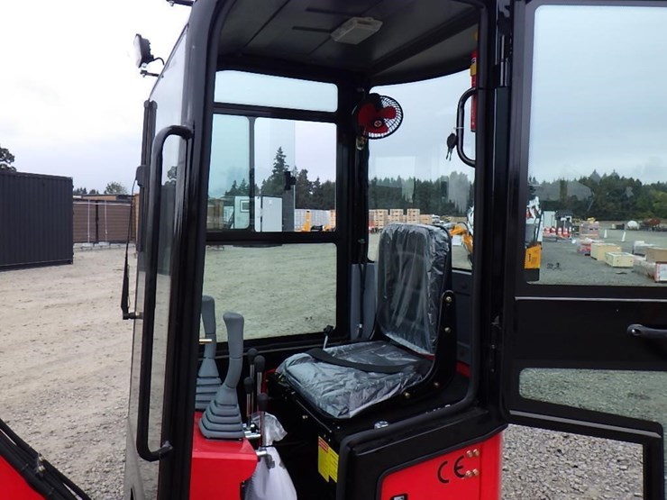 2025-vicsec-13c-hydraulic-excavator-image-19