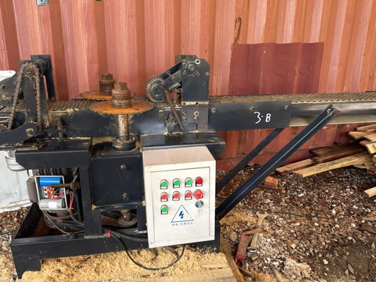 #103b-•-pallet-lumber-resaw-image-1