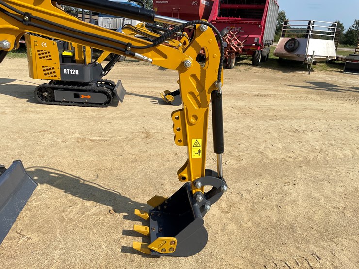 #209-•-new-rt12r-mini-excavator-image-16