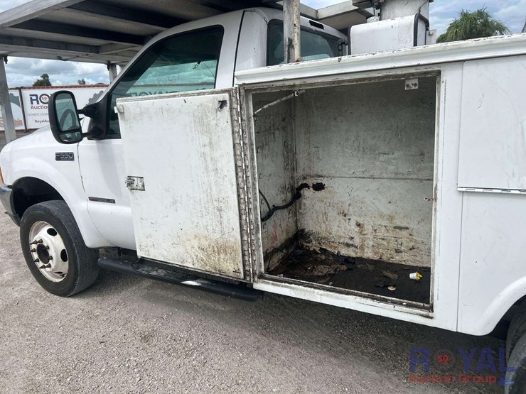 2000-ford-f550-image-12