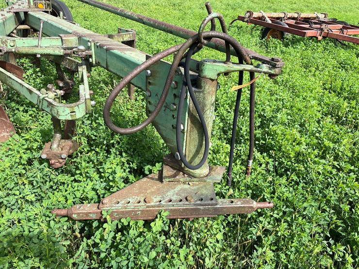 #4462-•-john-deere-(4)-bottom-plow-image-3